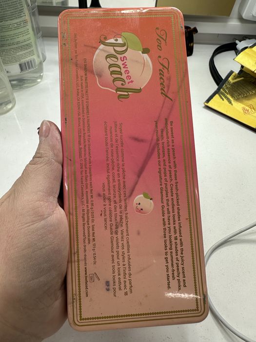 Продам люкс тени Too Faced, румяна milani