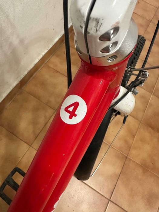 Woom 4 детско колело червено бяло