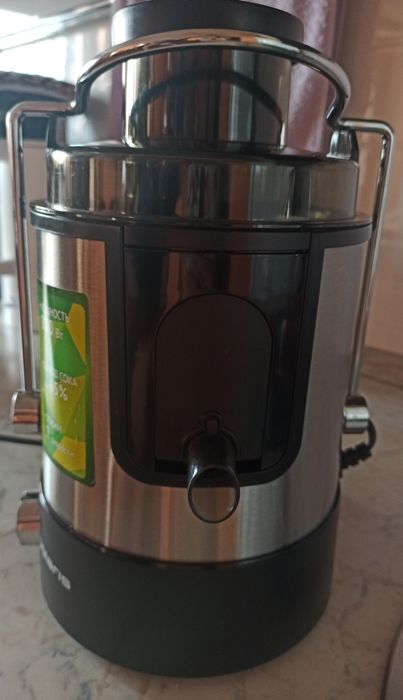Продам соковыжималку Polaris