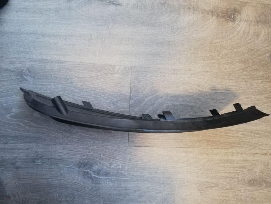 Grila proietor dreapta audi a4 b8.5