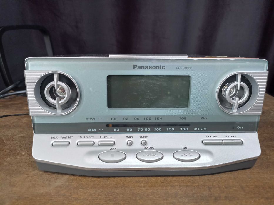 Radio-cd cu alarma Panasonic