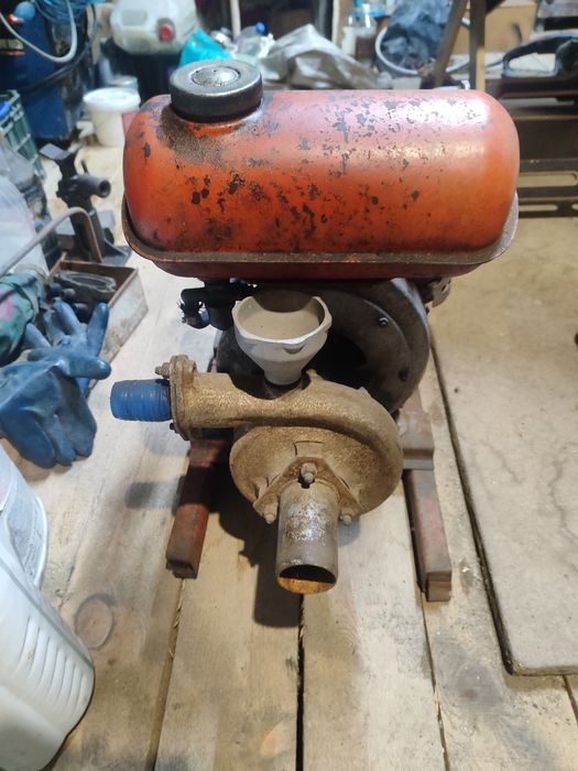 Продам мотопомпу