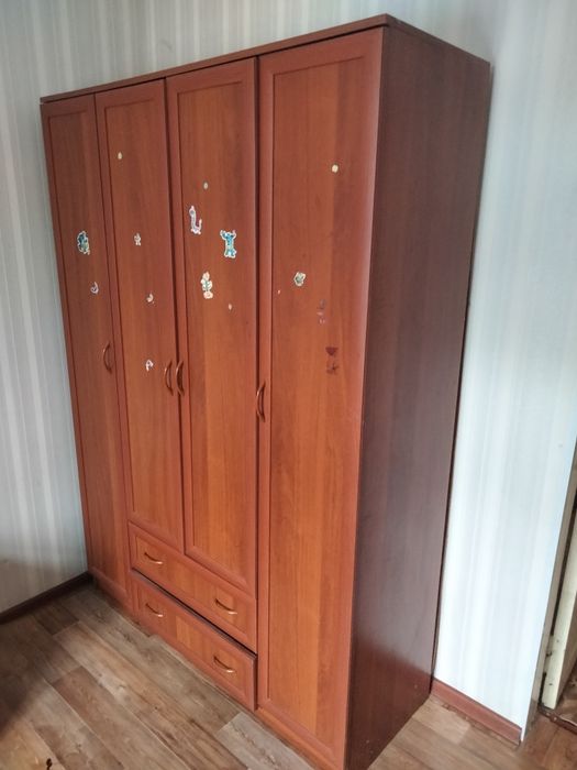 Продам шкаф для одежды