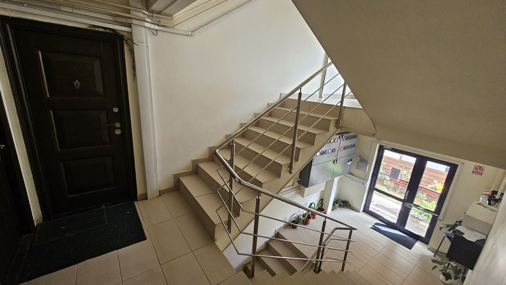 Vând Garsonieră Decomandată 45mp Bloc nou Etaj 1, Loc Parcare, Bariera pe principala 110 000 €