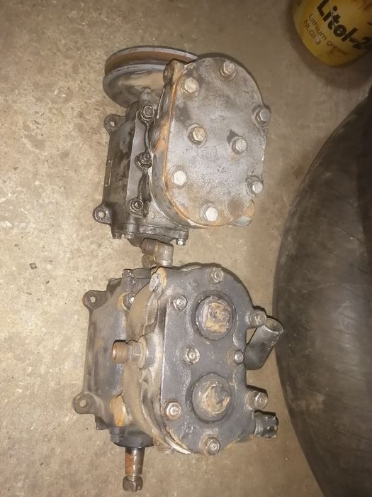 Продам 2 коммпресора ямз