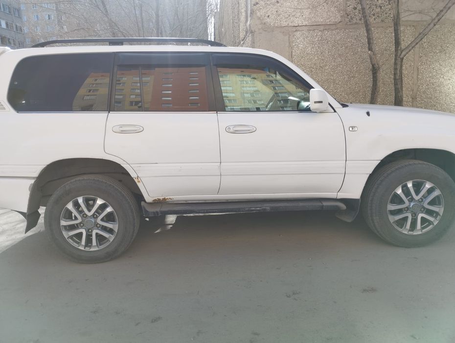 Машина Toyota Land cruiser продам
