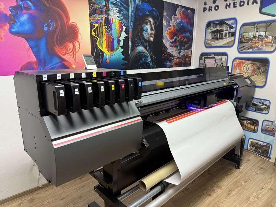 Autocolant printat stikere,vitrine,litere,casete luminoase,sablari