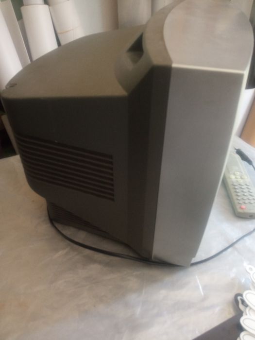 Телевизор 21 инч.2 бр.