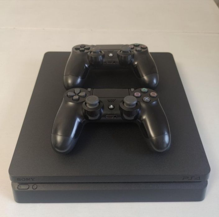 PS4 slim 1 TB +2 джойстика ПРОШИТАЯ