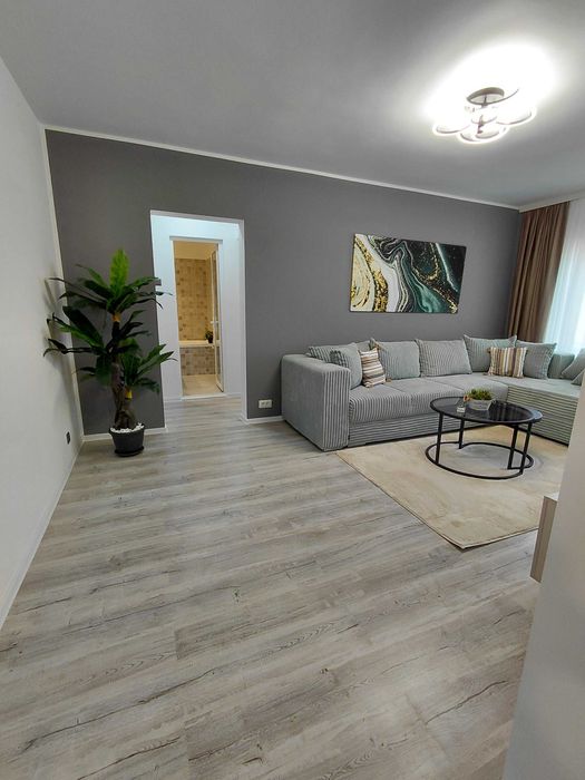 Apartament 3 camere Micro 16, et. 2/4,renovat total,mobilat