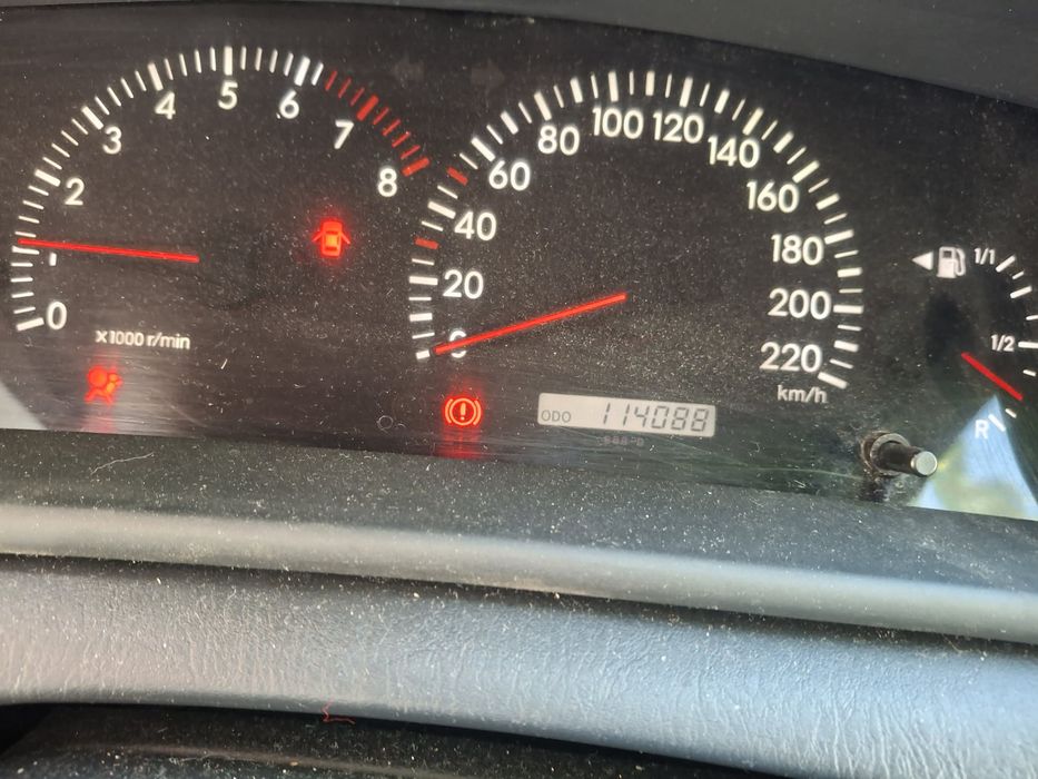 Toyota corolla цяла за части