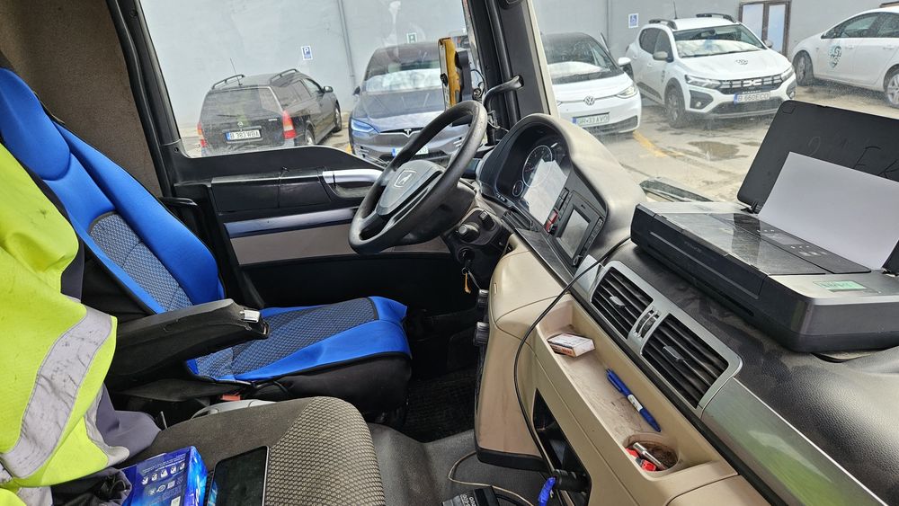 MAN TGM 18.250 Skip Loader