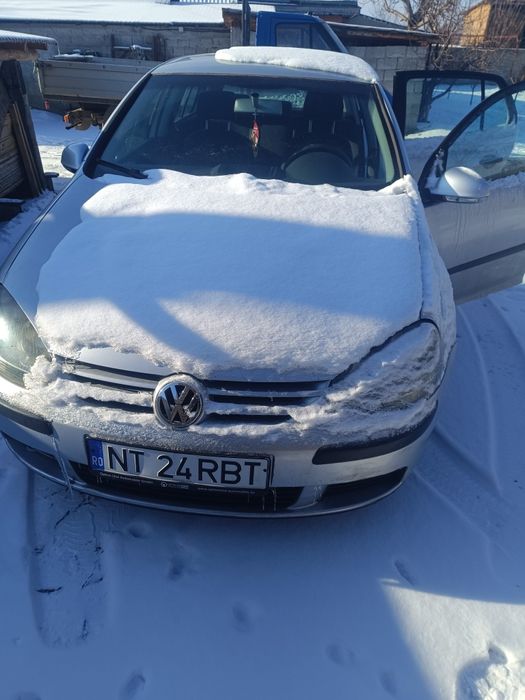 Vând golf 5 stare buna de funcționare