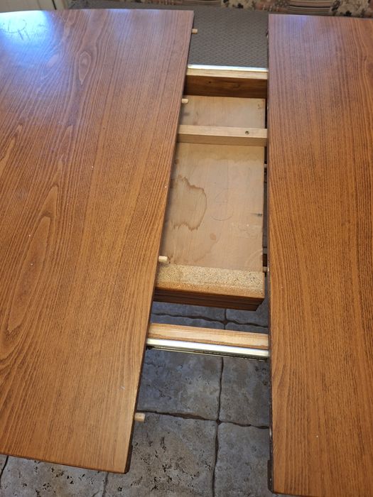 Кухненска.  маса-разтегателна