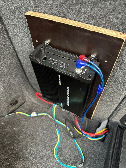 Subwoofer Auto  cu Amplificator  1000w jbl