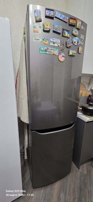 Срочно продам холодильник LG