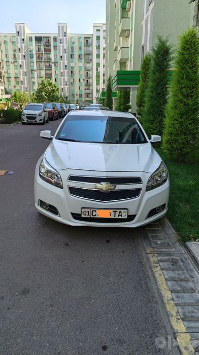 Malibu 1 pozitsiya
2012 yil
160 ming km
Faqat benzinda yurgan kraska y