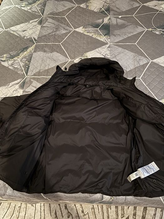 Emporio Armani 7 зимно яке