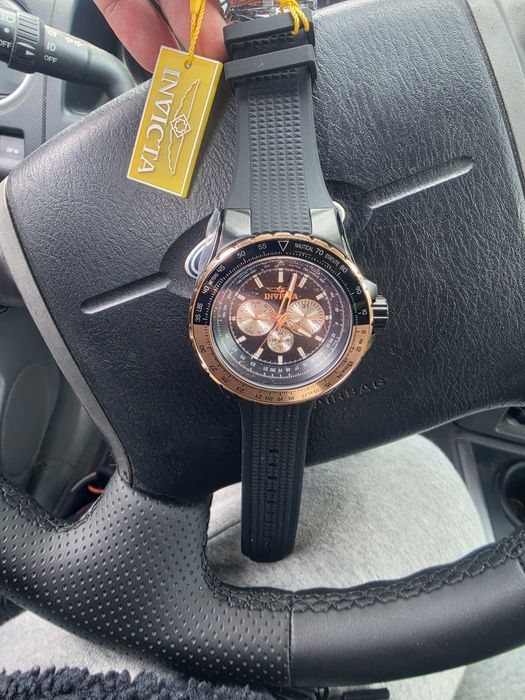 Часовник invicta