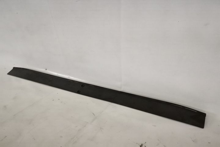 Оригинална предна централна броня в добро състояние, нова / Lip Centra