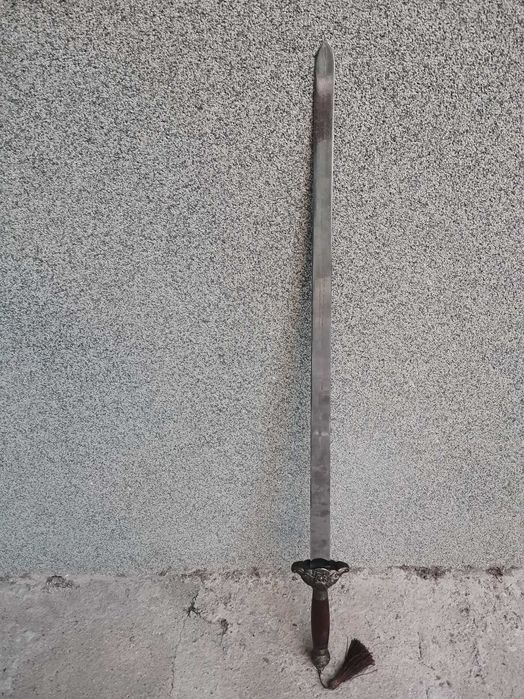 Традиционен китайски меч