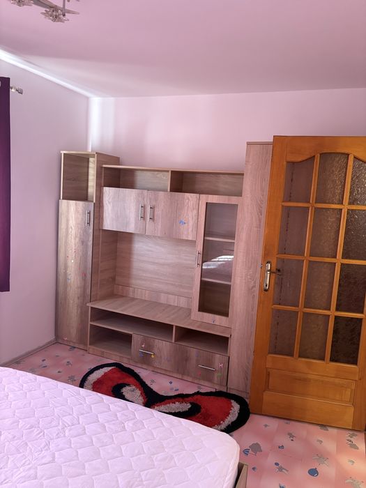 Inchiriez apartament cu 2 camere