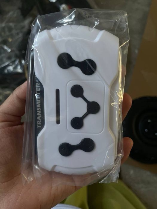 Самый популярный детский электромобиль с монитором| внедорожник|24волт