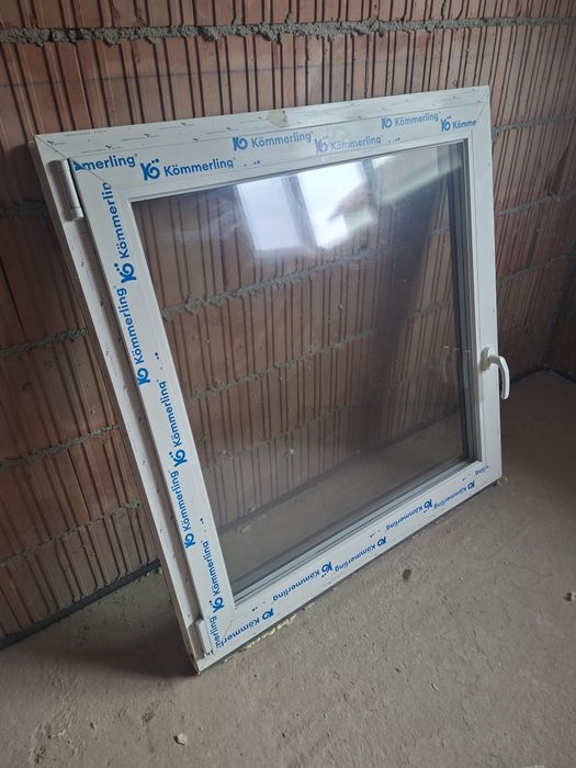 Vând geam termopan 112 x108  NOU !!!