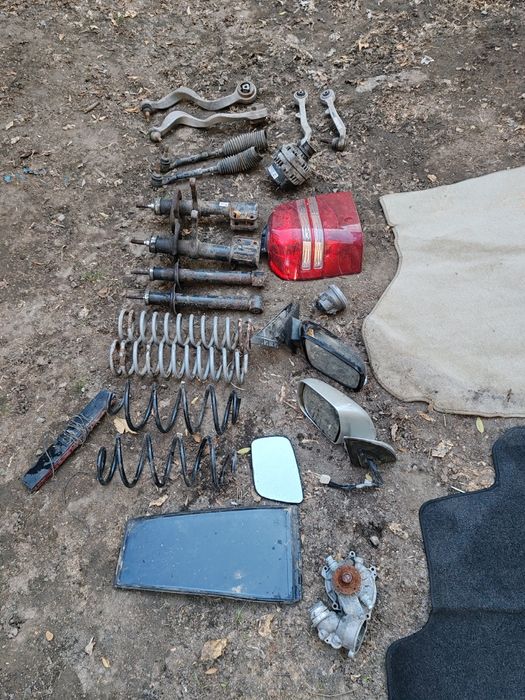 Продам срочно запчасти цены разные