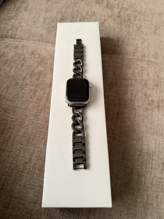 Часы Apple Watch Series 8 41 mm