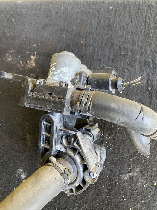Robinet Caldura Audi A6 C6 Pret 250 lei
