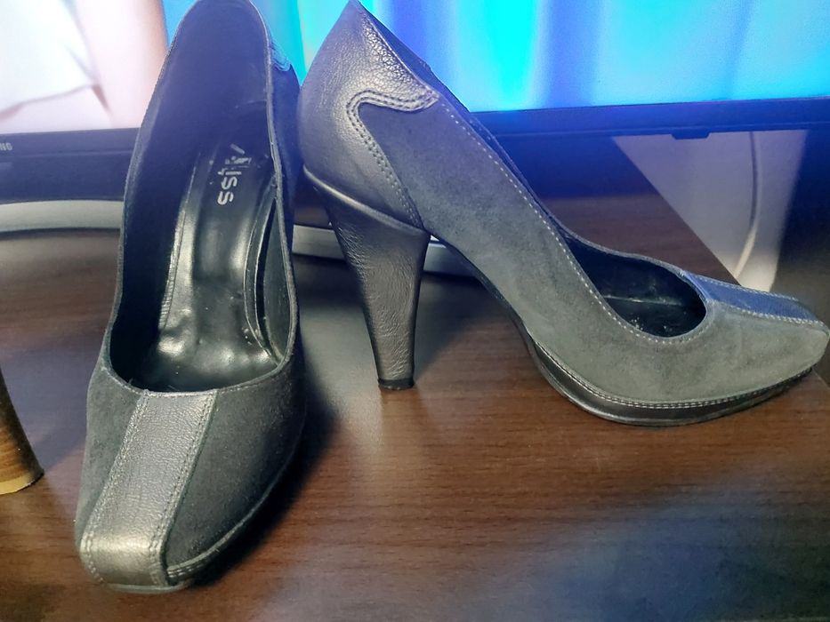 Pantofi piele deosebiți!