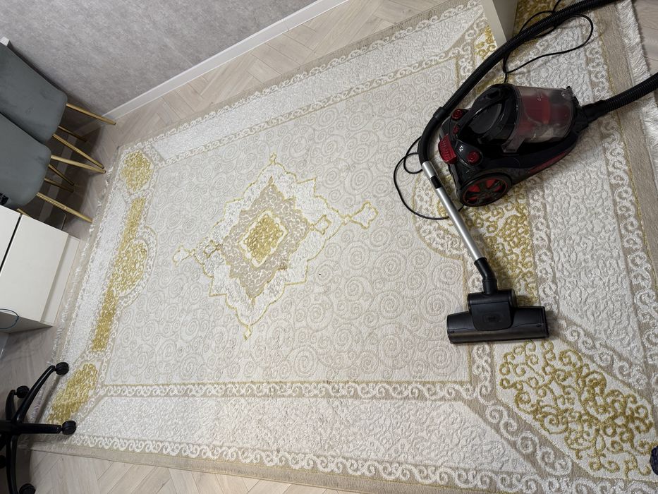 Ковер 2мх3м б/у состояние хорошее