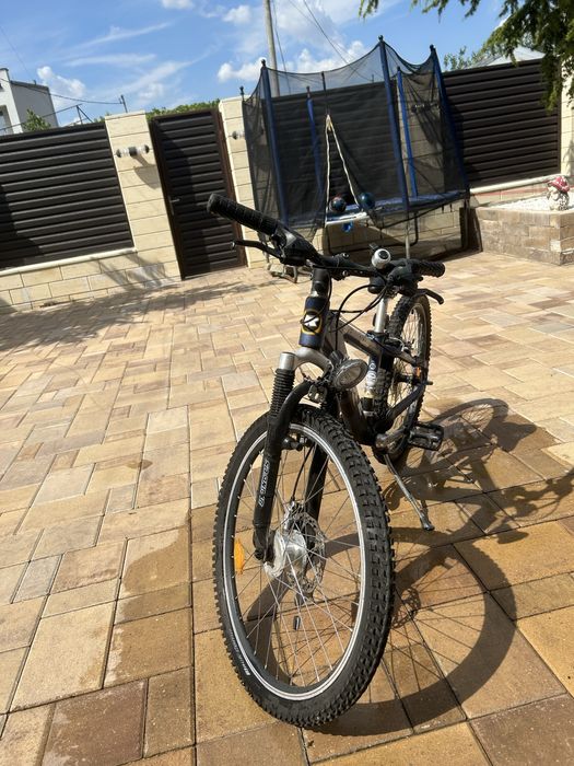 Vand bicicleta  in stare buna
