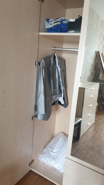 Продается шкаф 2×2