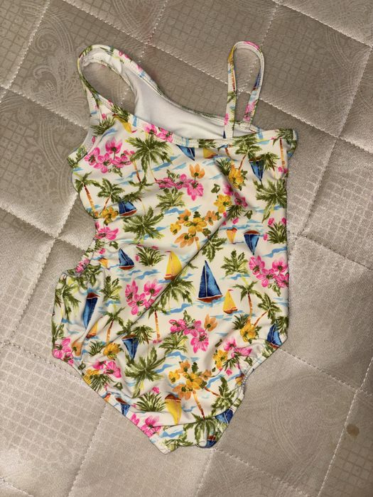 Детский купальник абсолютно новый