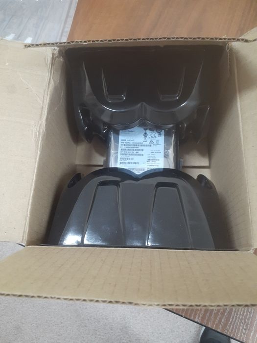 Продам новые жесткие диски. МОДЕЛЬ-EH0300JEDHC. БРЕНД-HPE. ТИП- HDD.