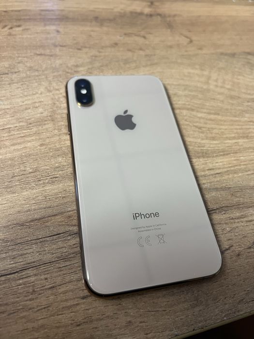 продам iPhone Xs 64gb