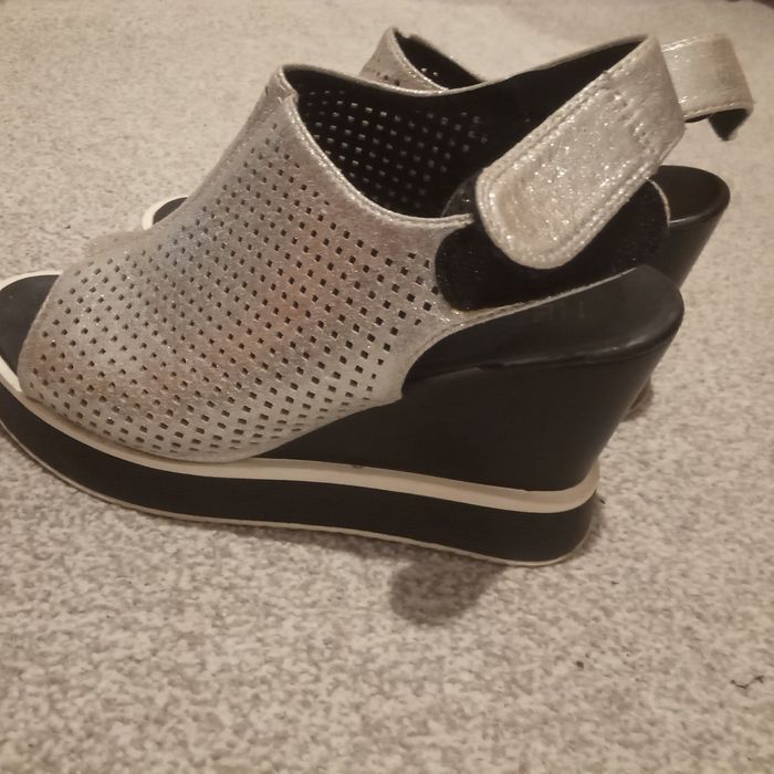 Летние босоножки