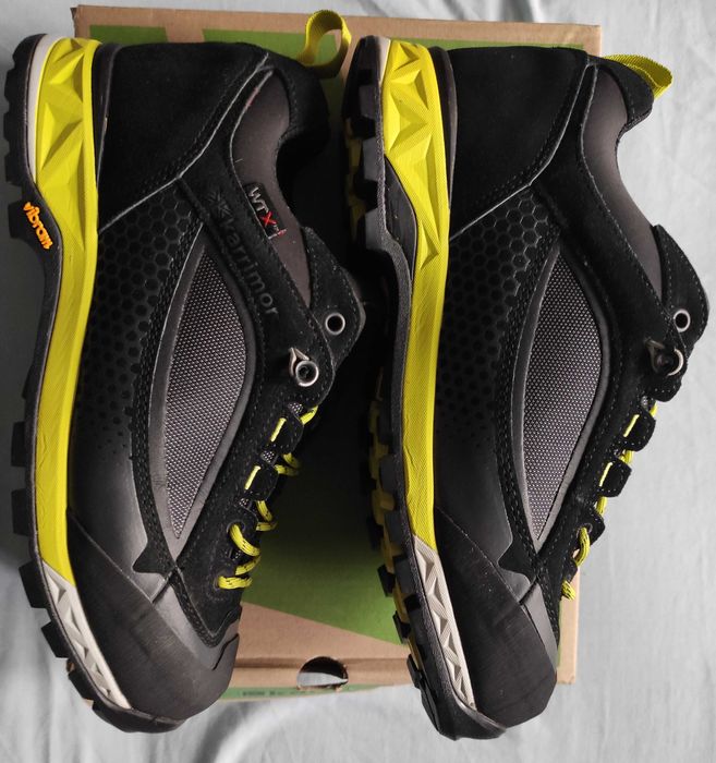 Bocanci Karrimor Hot Earth Vibram Weathertite 40.5EU