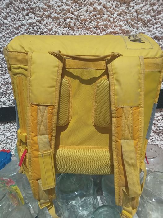 Продам сумку яндекс еда.