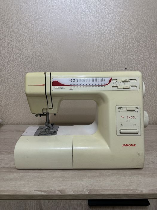 Швейная машинка kanome