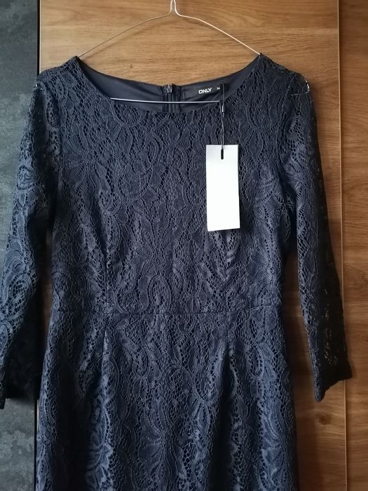 Only дантелена рокля