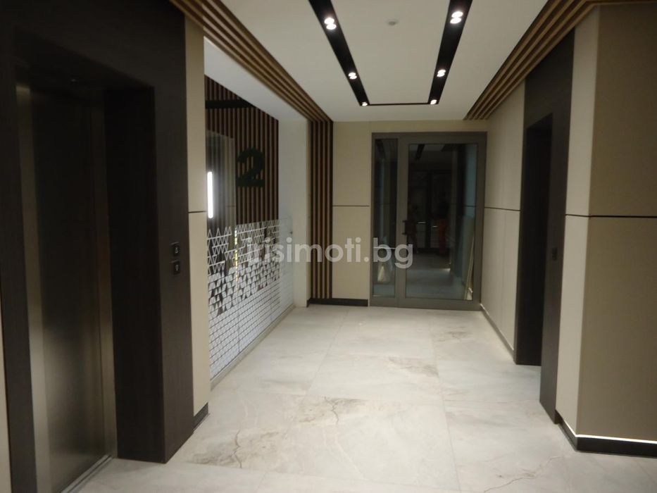 Продава се Тристаен апартамент в София, Манастирски ливади - 118 кв.м за 2496 €/кв.м - Снимка #7