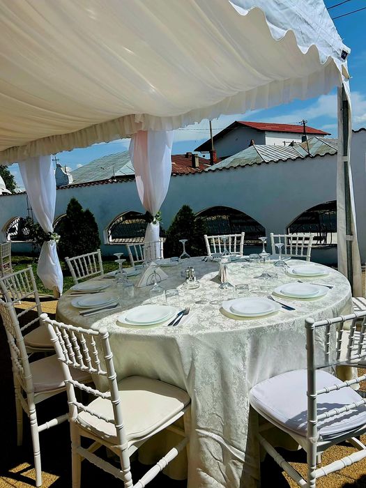 Inchiriere corturi mese scaune