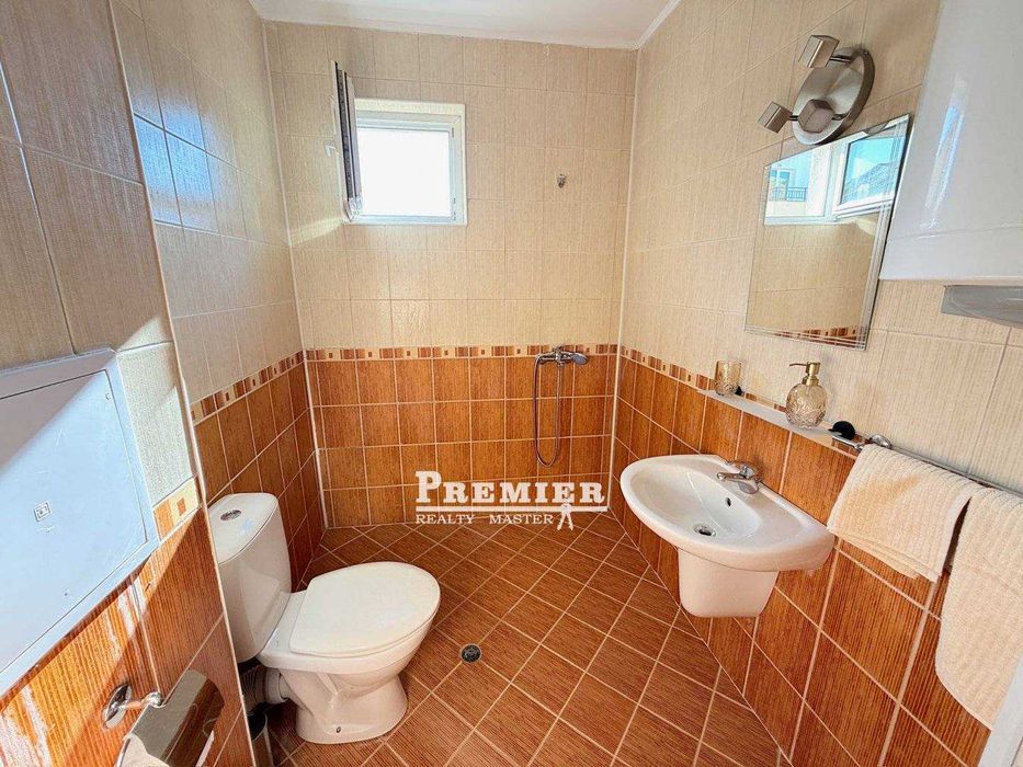 Продава се Тристаен апартамент в Бургас, Акациите - 84 кв.м за 1167 €/кв.м - Снимка #15