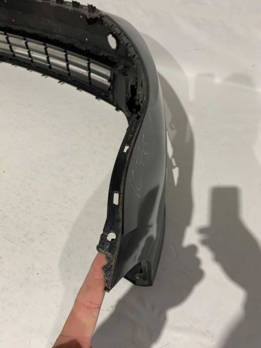 Bara fata VW Passat B7 Completa cu grile 2010 -2015 cod oe 3AA807221