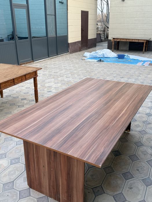 Стол крават новый