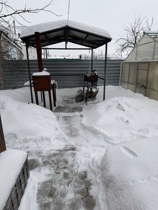 Продам дом с гаражом