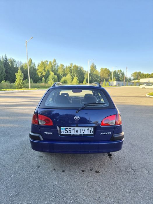 Продам тойота авенсис